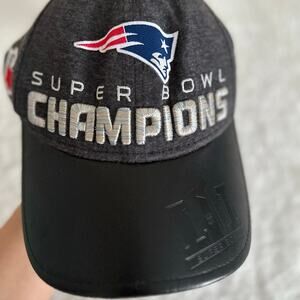 New England Patriots Super Bowl LI Champions NFL New Era 9FORTY Leather Brim Hat